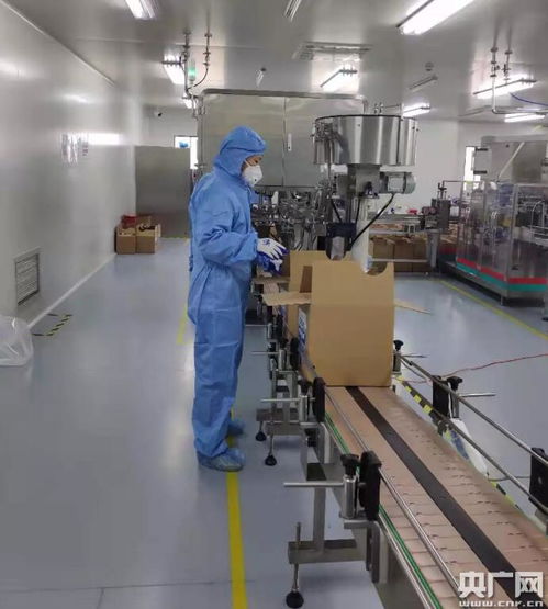 平凡英雄 戰疫背后的“臨時媽媽”與“消毒衛士”